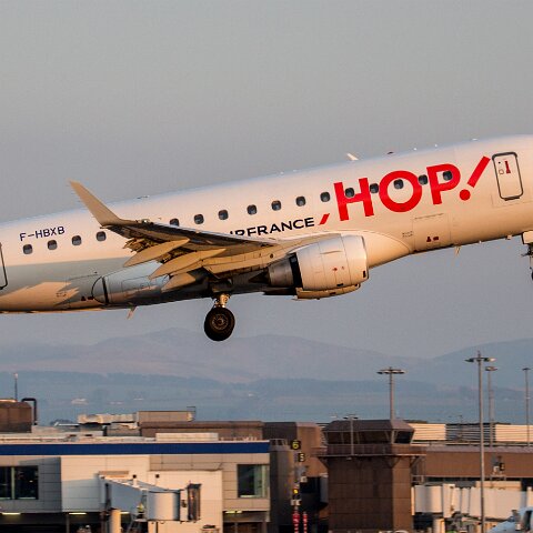 Air-France-F-HBXB-2015-04-09-2