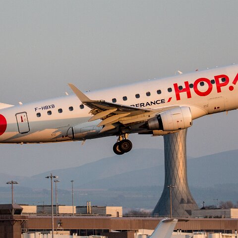 Air-France-F-HBXB-2015-04-09-3