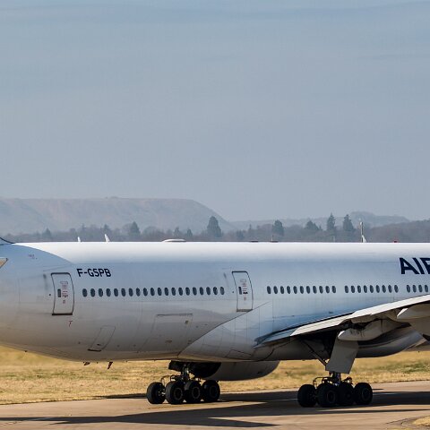 Air-France-F-GSPB-2016-03-14-8