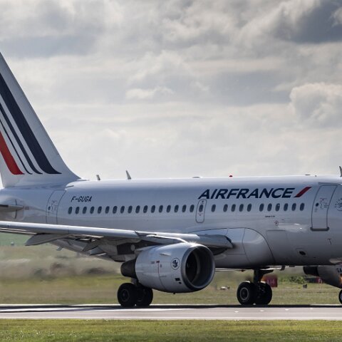 Air-France-F-GUGA-2017-07-02