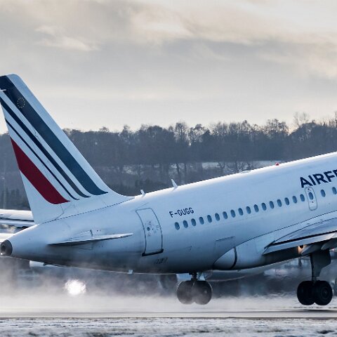 Air-France-F-GUGG-2017-12-11-2