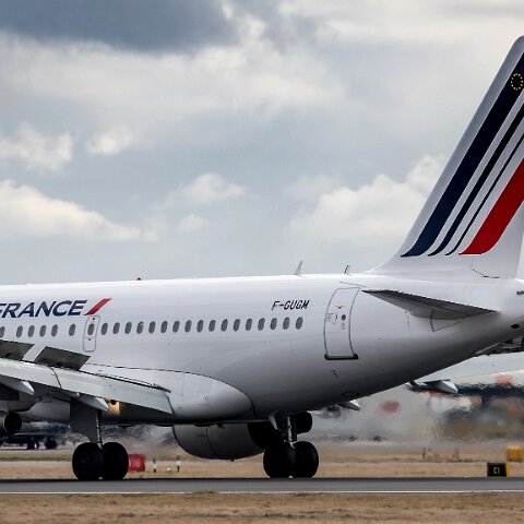 Air-France-F-GUGM-2018-02-26