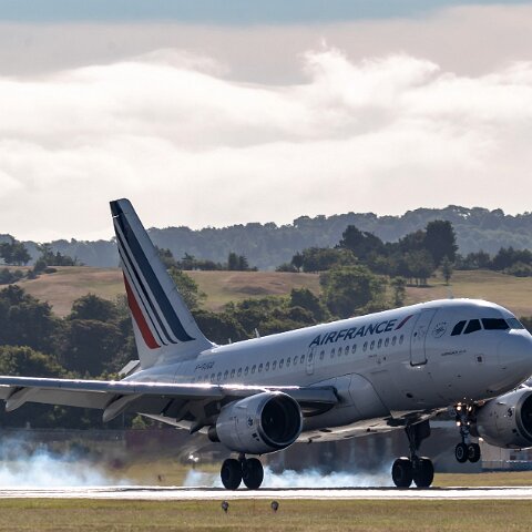 Air-France-F-GUGQ-2018-07-06