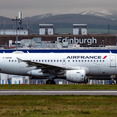 Air-France-F-GRHR-2021-12-08-1