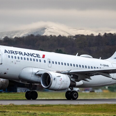 Air-France-F-GRHR-2021-12-08-2