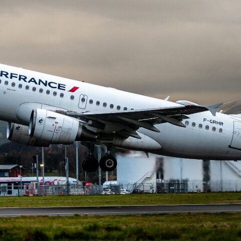 Air-France-F-GRHR-2021-12-08-3