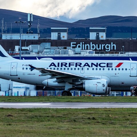 Air-France-F-GUGO-2021-12-01-3