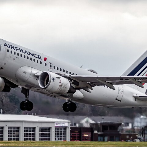 Air-France-F-GRHV-2022-03-02-2