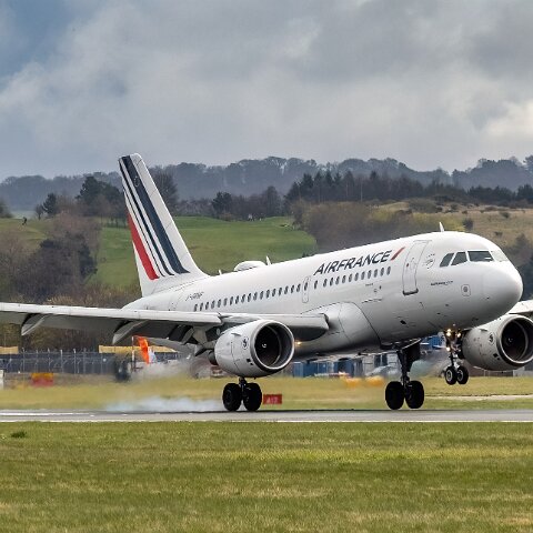 Air-France-F-GRHF-2023-04-13-2