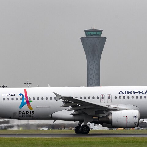 Air-France-F-GKXJ-2017-07-06