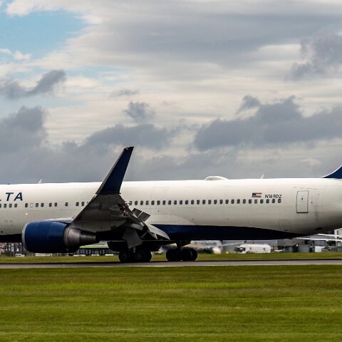 Delta-Air-Line-N169DZ-2025-05-19-4