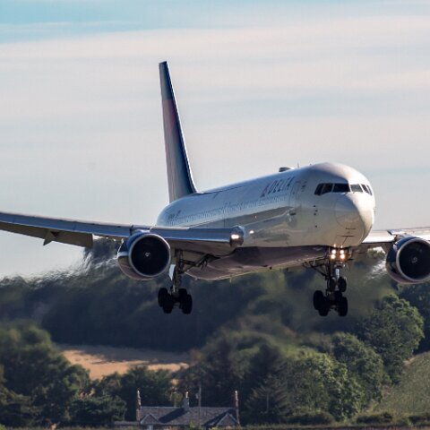 Delta-Airlines-N174DN-2016-08-24
