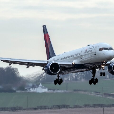 Delta-Airlines-N721TW-2018-04-09