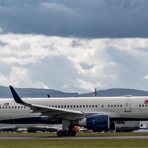 Delta-Airlines-N707TW-2019-06-17-5