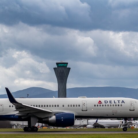 Delta-Airlines-N707TW-2019-06-17