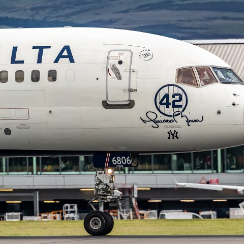 Delta-Airlines-N709TW-2019-07-05-1