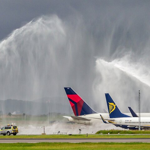 Delta-Airlines-N1200k-2020-08-10-1