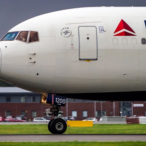 Delta-Airlines-N1200k-2020-08-10-4