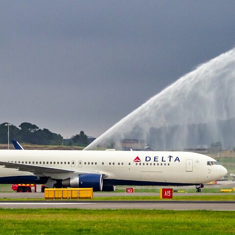 Delta-Airlines-N1200k-2020-08-10-5
