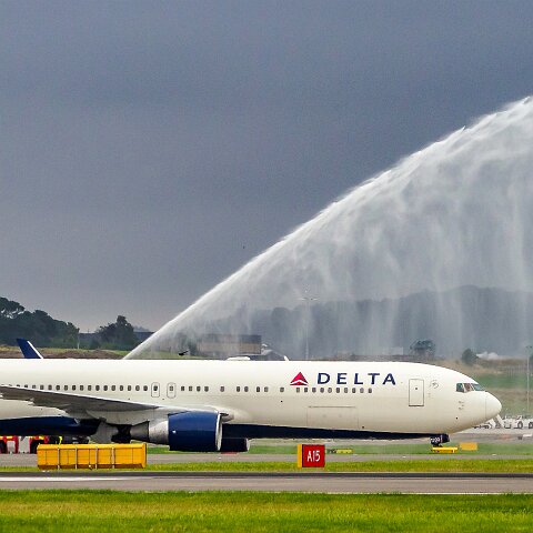 Delta-Airlines-N1200k-2020-08-10-6