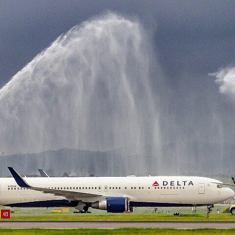 Delta-Airlines-N1200k-2020-08-10-8