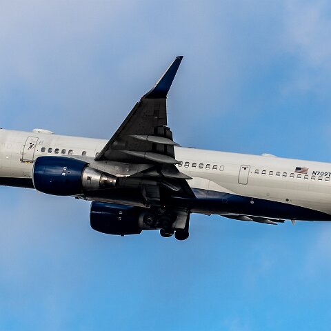Delta-Airlines-N709TW-2020-03-02