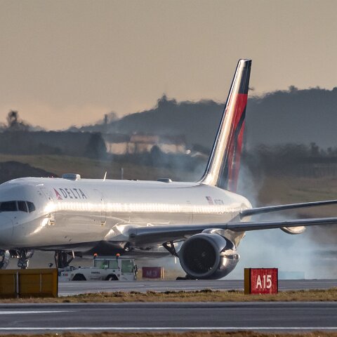 Delta-Airlines-N712TW-2020-01-10-1