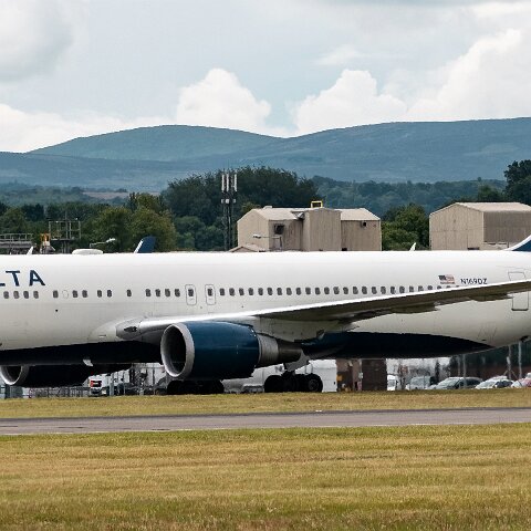 Delta-Airlines-N169DZ-2022-07-01-2