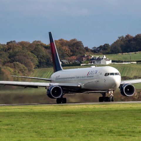 Delta-Airlines-N181DN-2022-10-24