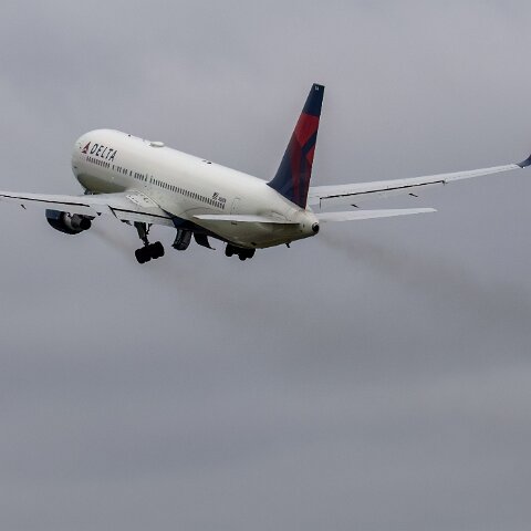 Delta-Airlines-N184DN-2023-06-05-10