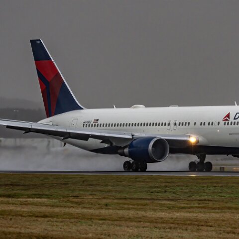 Delta-Airlines-N178DZ-2024-12-16-4