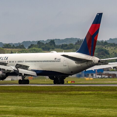 Delta-Airlines-N169DZ-2025-05-19-5