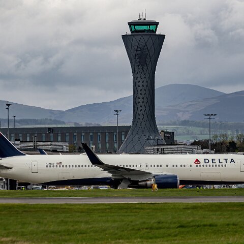 Delta-Airlines-N171DZ-2025-04-19-1