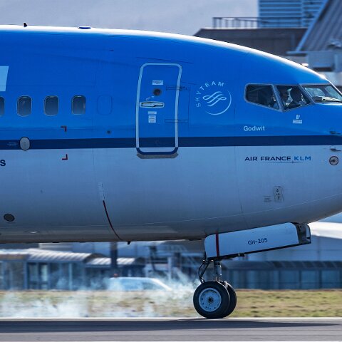 KLM-PH-BGH-2017-02-27-2