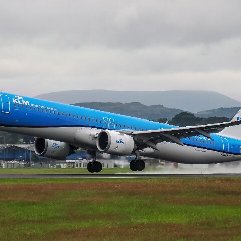 KLM-PH-AXE-2025-07-14-3