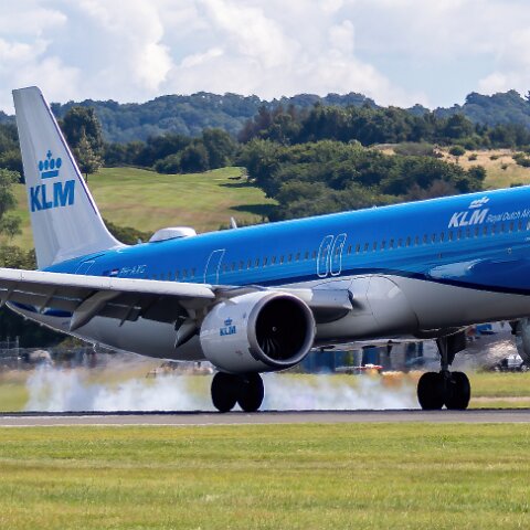 KLM-PH-AXG-2025-07-28-4