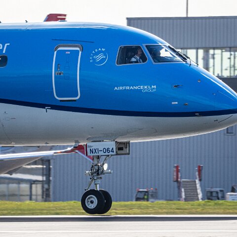 KLM-PH-NXI-2026-04-16-2