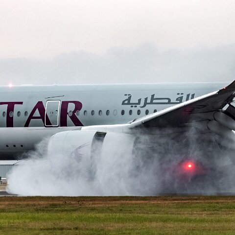 Qatar-Airways-A7-ALM-2022-08-15-1