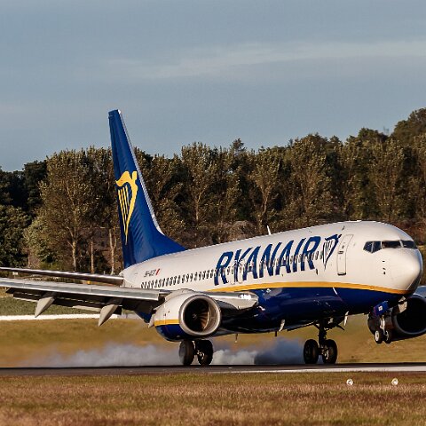 Ryanair-9H-QCD-2020-07-20-1
