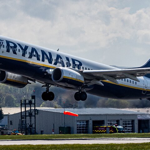 Ryanair-9H-QAF-2026-04-21-2