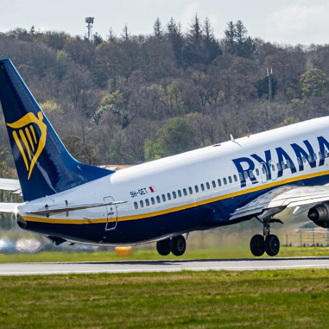 Ryanair-9H-QET-2026-04-13-2