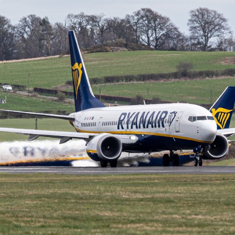 Ryanair-9H-VUI-2026-04-01-1