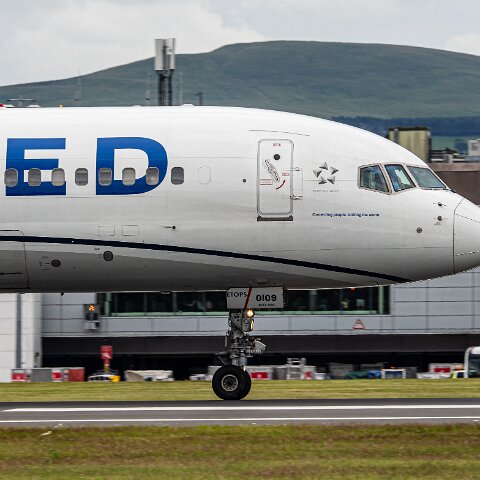 United-Airlines-N12109-2026-07-01-4