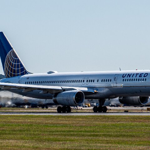 United-Airlines-N13110-2026-07-19-1