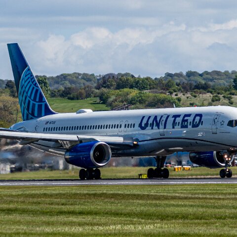 United-Airlines-N17139-2026-05-04-1
