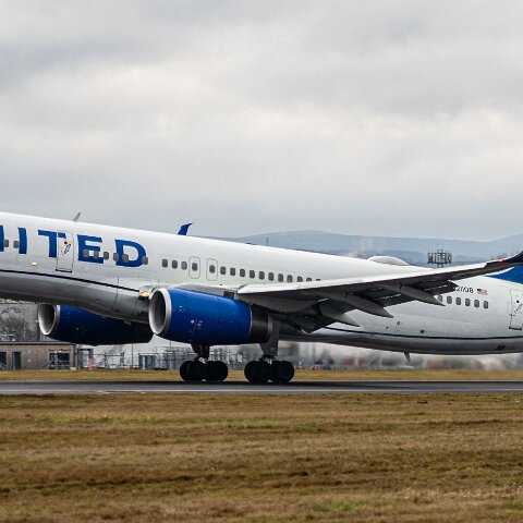 United-Airlines-N21108-2026-01-26-3