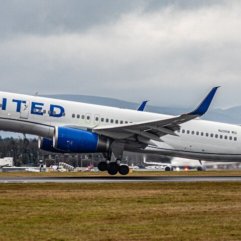 United-Airlines-N21108-2026-01-26-4
