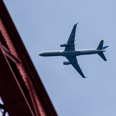 United-Airlines-Forth Bridge-2026-06-15-2