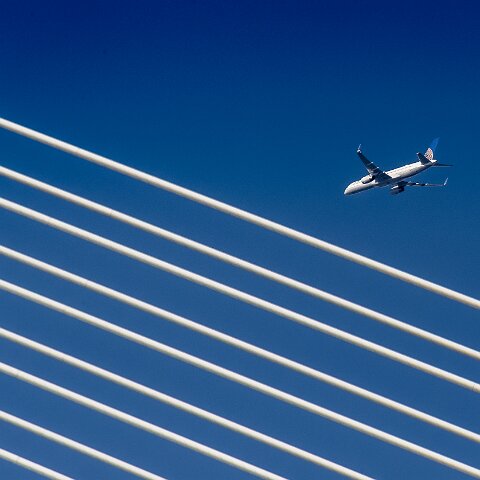 United-Airlines-Queensferry-Crossing