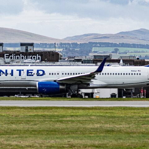 United-Airlines-N1412I-2026-04-06-3